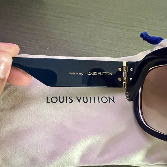 Louis Vuitton sunglasses - Picture 5 of 10